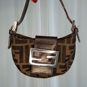 Fendi mini croissant